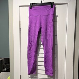 Wunder train lululemon 25” size 8 with pockets